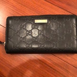 Gucci black matte wallet
